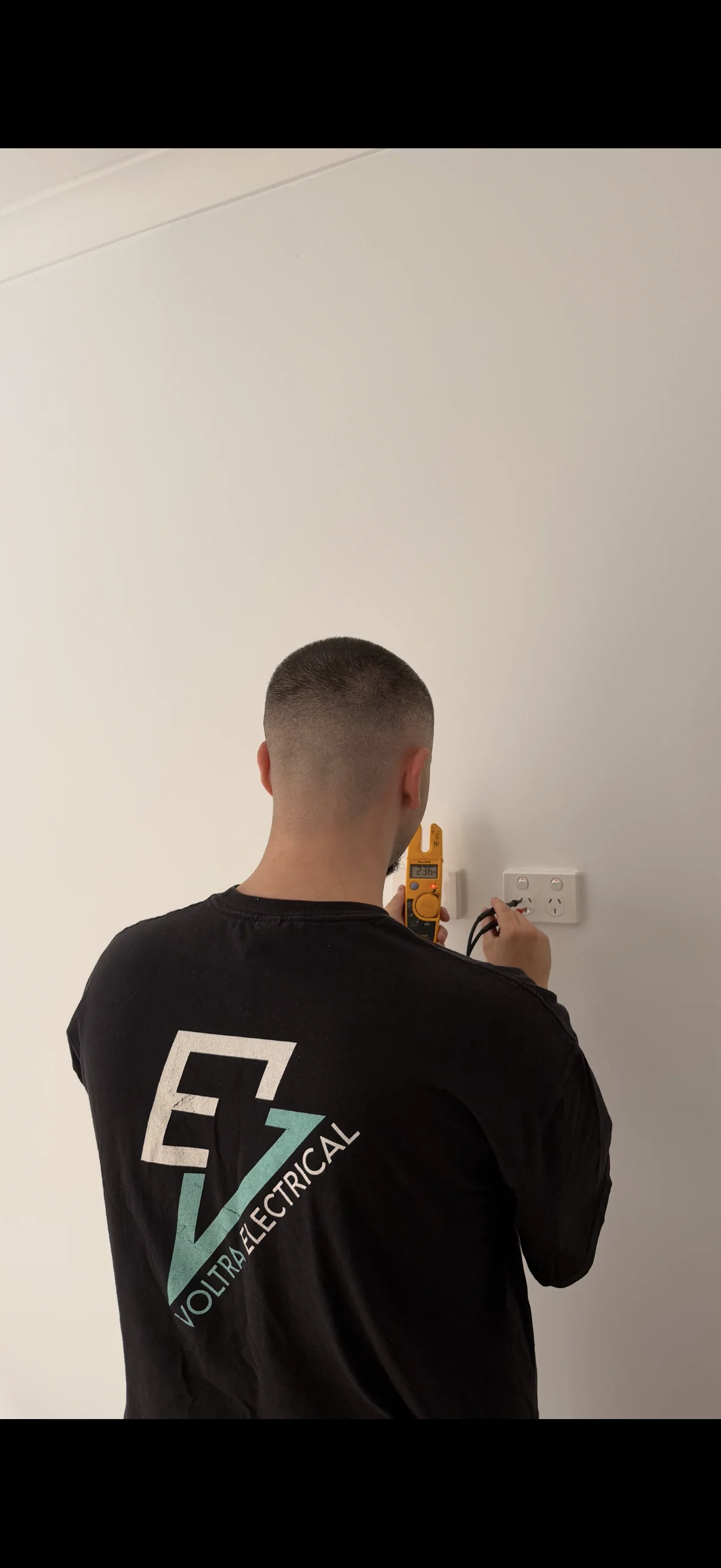 Powerpoint testing with clamp meter — Epping VIC